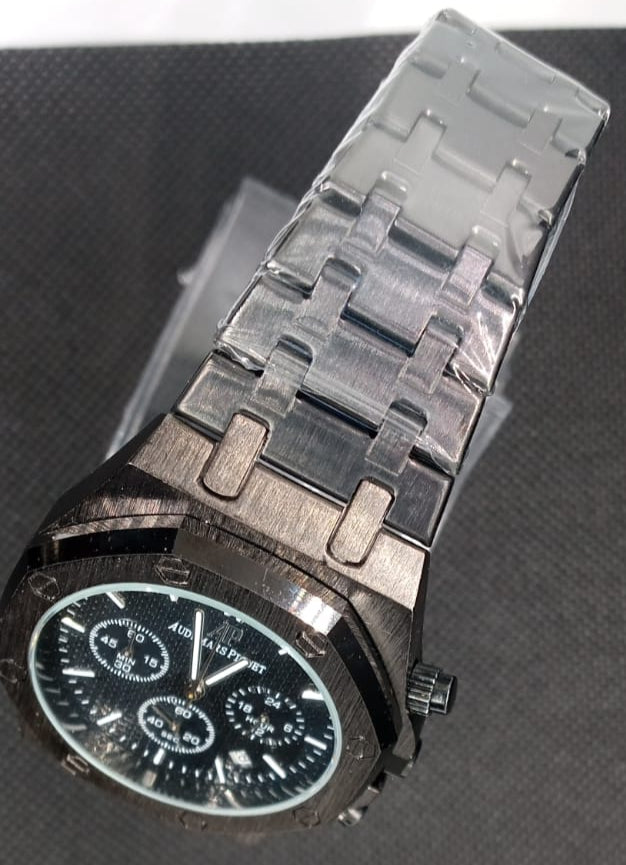 Audemars Piguet Royal Oak Men’s Watch – Luxury Stainless Steel Chronograph