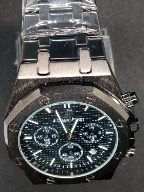Audemars Piguet Royal Oak Men’s Watch – Luxury Stainless Steel Chronograph